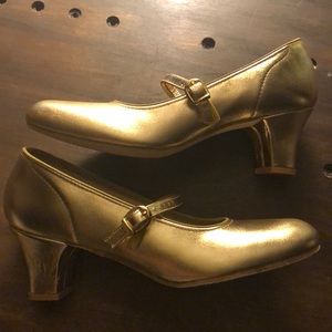 Flawless Vintage Leather Gold Promenaders 7N Style 611 Dancing Shoes